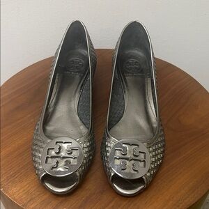 Tory Burch Woven Metallic Peep-Toe